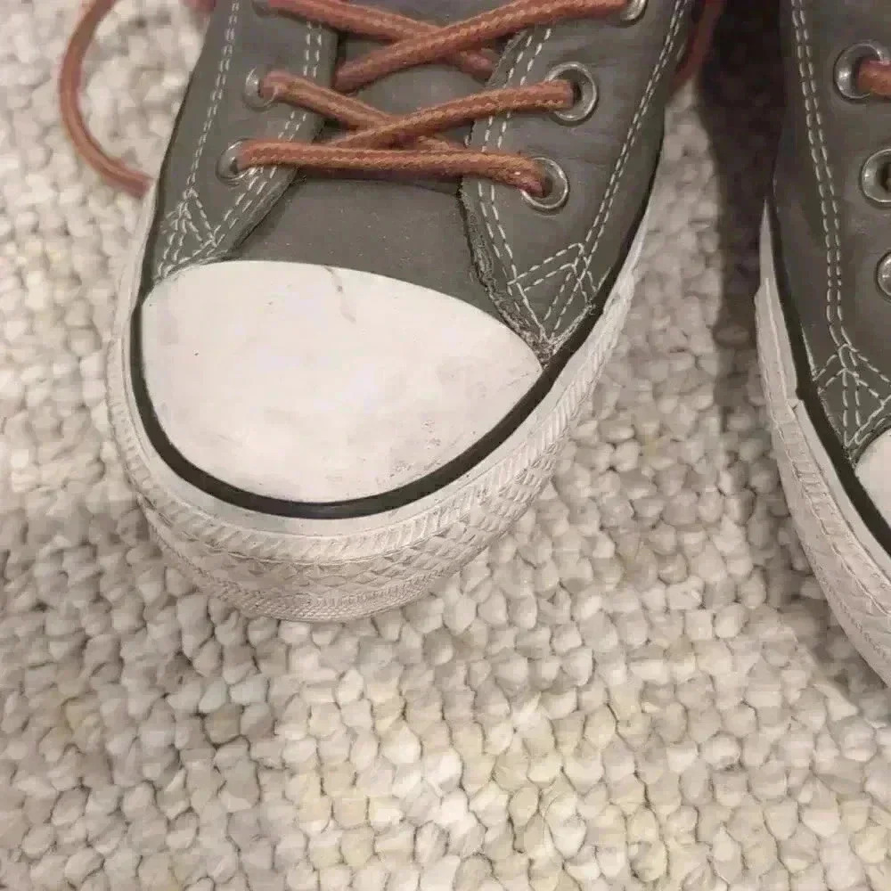 Converse sneakers - Picture 3 of 11